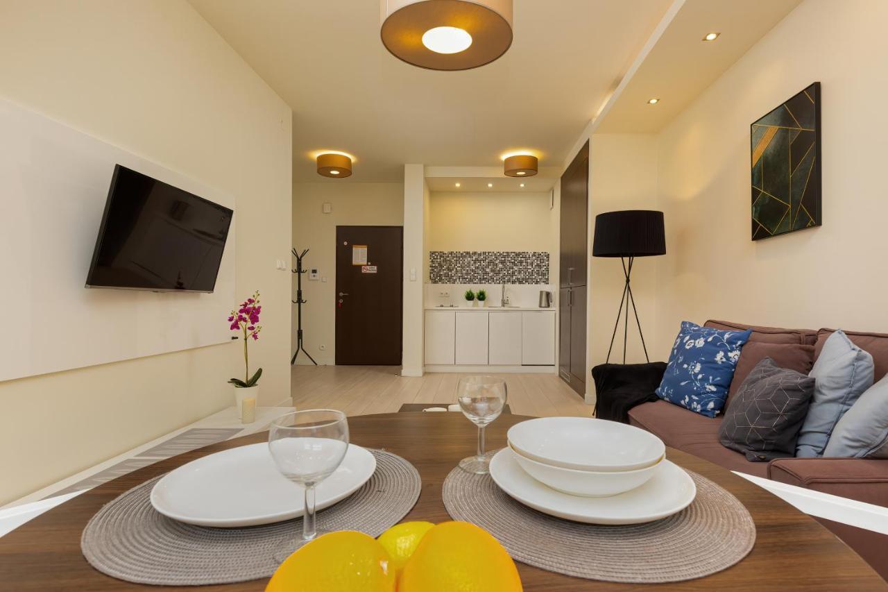 Apartments Warsaw Gieldowa 4 By Noclegi Renters Luaran gambar