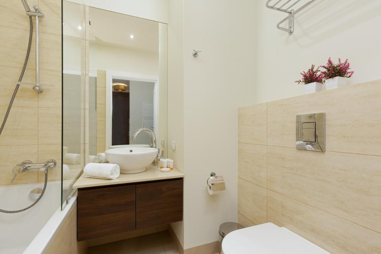 Apartments Warsaw Gieldowa 4 By Noclegi Renters Luaran gambar
